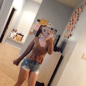 Show po V-neck sweater